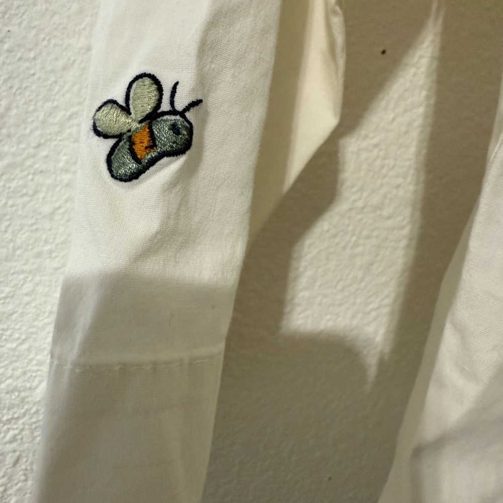 Disney White Shirt with Winnie the Pooh Embroidery - Picture 8 of 11